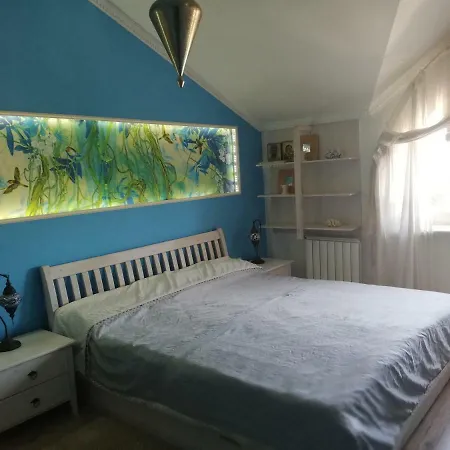 Элитные Апартаменты В Коттедже, Центр Минска Apartment *
